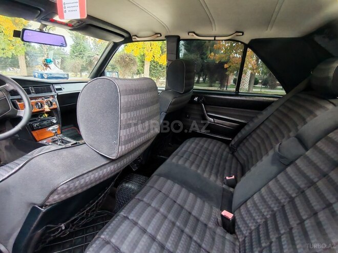 Mercedes 190 1992, 300,000 km - 2.0 l - Xaçmaz