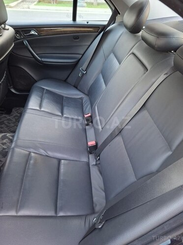 Mercedes C 230 2006, 131,200 km - 2.5 l - Bakı