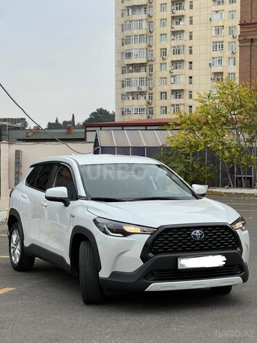 Toyota Corolla Cross 2024, 23,000 km - 2.0 л - Bakı