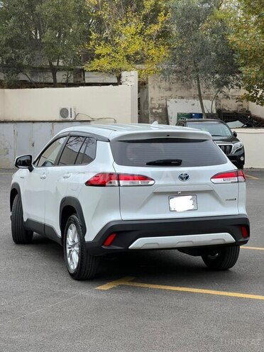 Toyota Corolla Cross 2024, 23,000 km - 2.0 л - Bakı