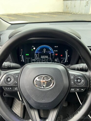 Toyota Corolla Cross 2024, 23,000 km - 2.0 л - Bakı