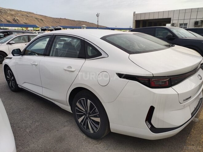 Changan Qiyuan A05 2025, 0 km - 1.5 l - Bakı
