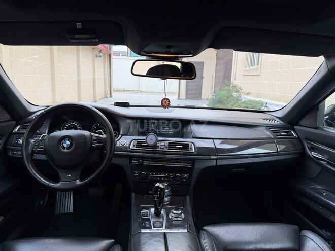 BMW 750 2011, 250,000 km - 4.4 l - Bakı