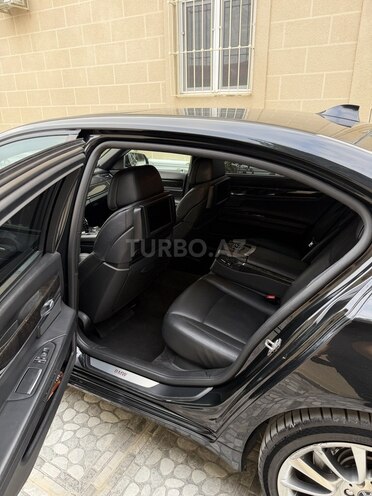 BMW 750 2011, 250,000 km - 4.4 l - Bakı