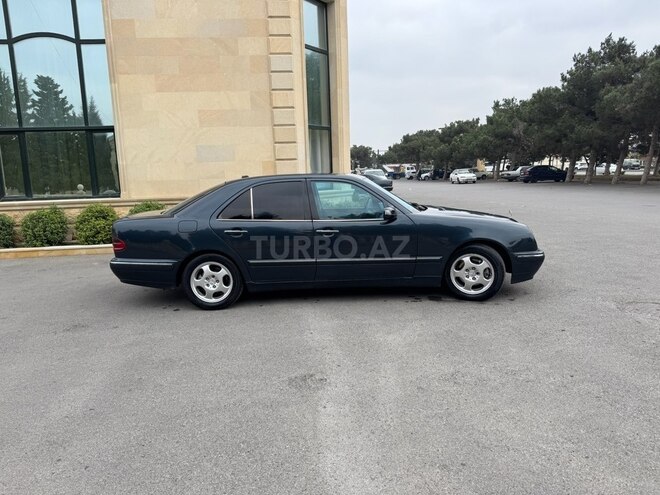 Mercedes E 270 1999, 325,846 km - 2.7 л - Bakı