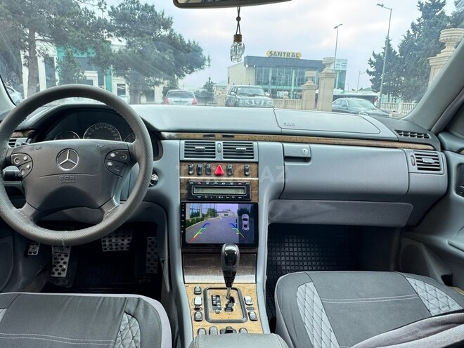 Mercedes E 270 1999, 325,846 km - 2.7 л - Bakı