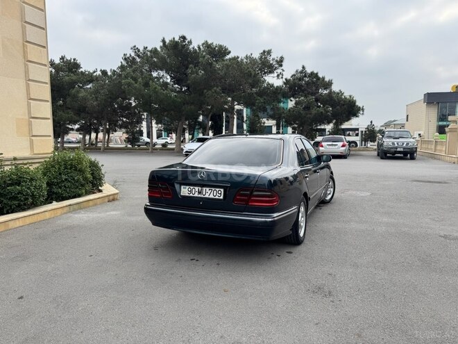 Mercedes E 270 1999, 325,846 km - 2.7 л - Bakı