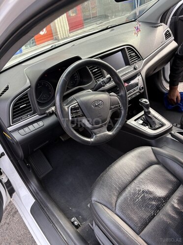 Hyundai Avante 2016, 177,000 km - 1.6 l - Bakı