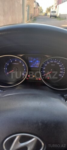 Hyundai ix35 2011, 185,000 km - 2.0 л - Oğuz