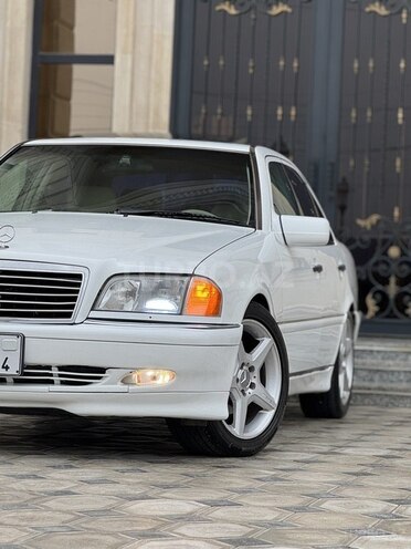Mercedes C 230 1999, 236,000 km - 2.3 л - Saatlı