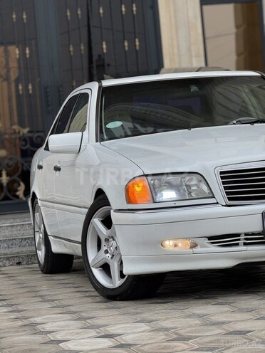 Mercedes C 230 1999, 236,000 km - 2.3 л - Saatlı