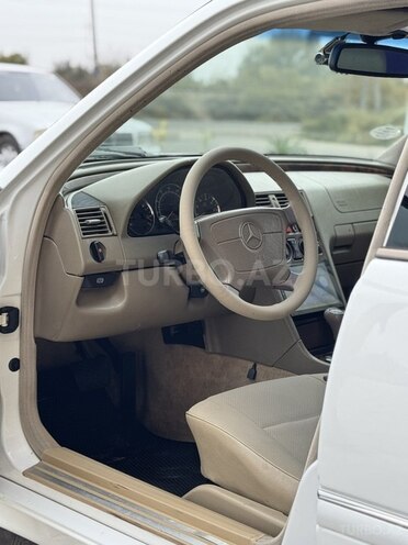 Mercedes C 230 1999, 236,000 km - 2.3 л - Saatlı