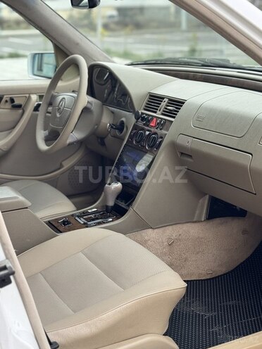 Mercedes C 230 1999, 236,000 km - 2.3 л - Saatlı