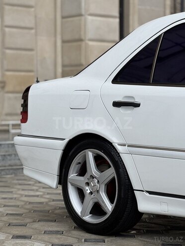 Mercedes C 230 1999, 236,000 km - 2.3 л - Saatlı