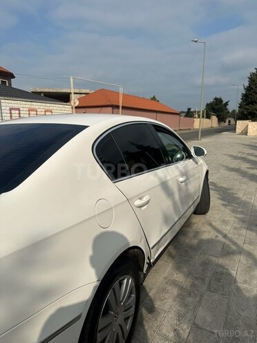 Volkswagen Passat 2009, 257,000 km - 2.0 l - Bakı