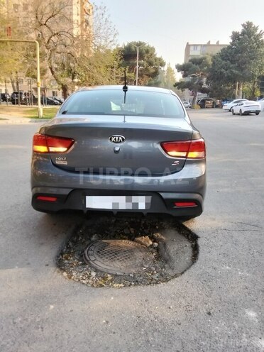 Kia Rio 2018, 221,446 km - 1.6 l - Bakı