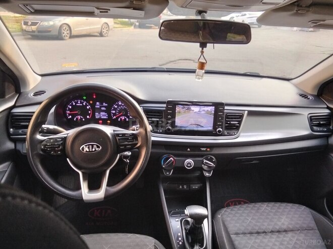 Kia Rio 2018, 221,446 km - 1.6 l - Bakı