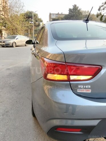 Kia Rio 2018, 221,446 km - 1.6 l - Bakı