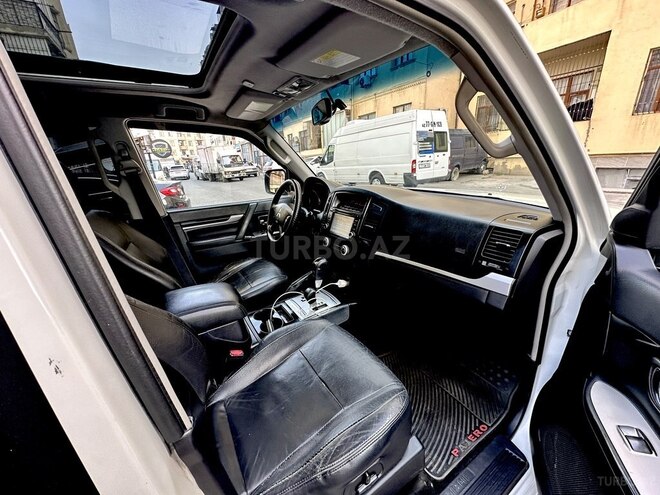 Mitsubishi Pajero 2008, 215,255 km - 3.0 l - Bakı