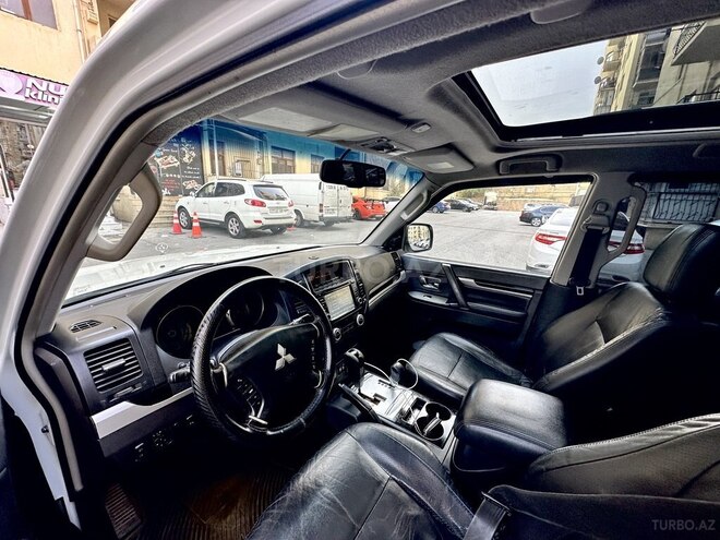 Mitsubishi Pajero 2008, 215,255 km - 3.0 l - Bakı