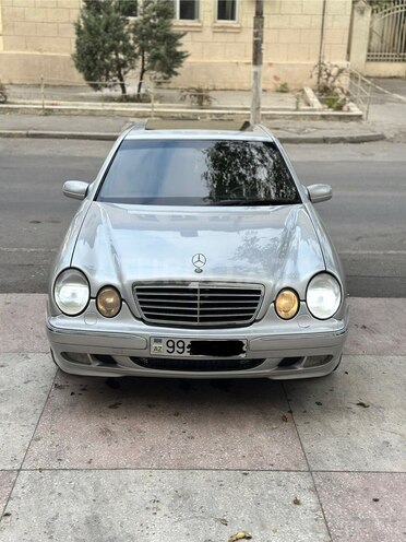 Mercedes E 220 2001, 412,444 km - 2.2 л - Bakı