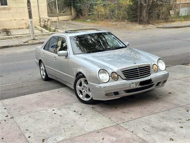 Mercedes E 220 2001, 412,444 km - 2.2 л - Bakı