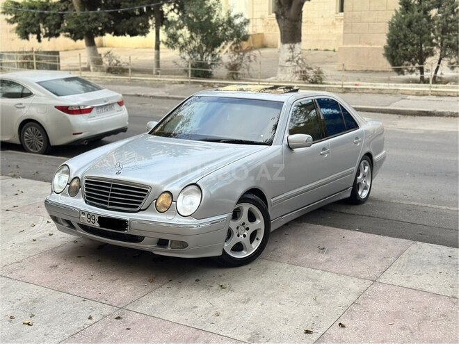 Mercedes E 220 2001, 412,444 km - 2.2 л - Bakı