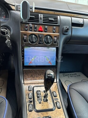 Mercedes E 220 2001, 412,444 km - 2.2 л - Bakı