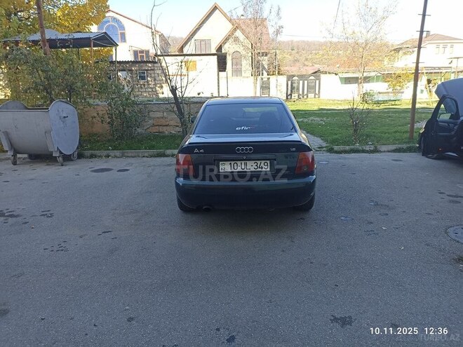 Audi A4 1994, 480,000 km - 1.8 l - Qusar
