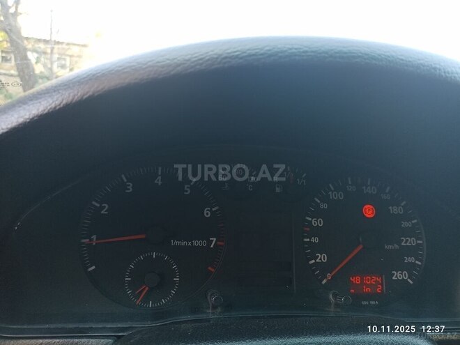 Audi A4 1994, 480,000 km - 1.8 l - Qusar