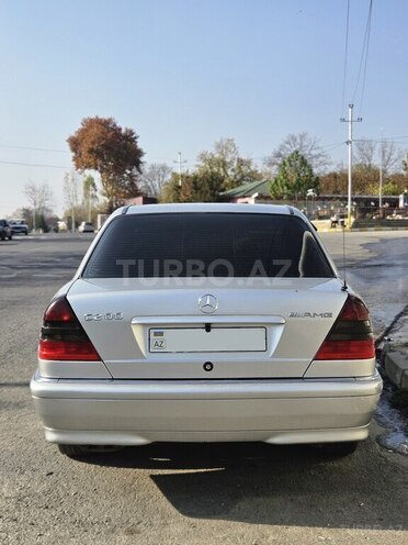 Mercedes C 200 2000, 586,000 km - 2.0 л - Qəbələ