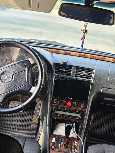 Mercedes C 200 2000, 586,000 km - 2.0 л - Qəbələ