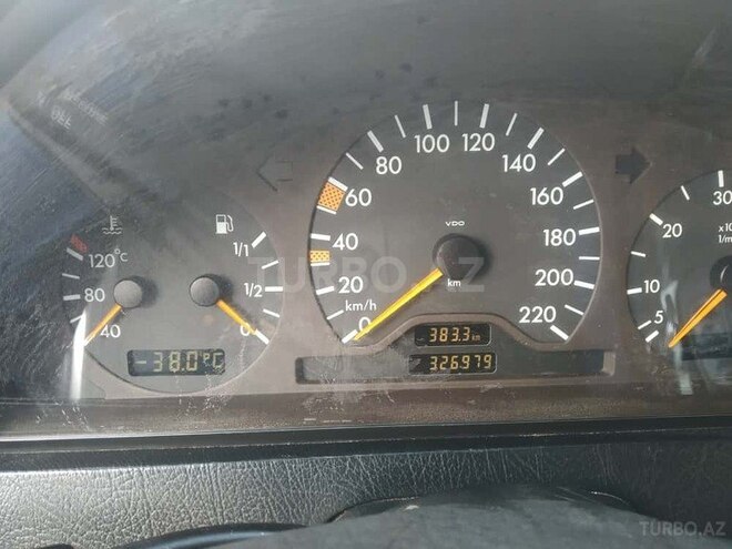 Mercedes C 220 d 1998, 327,000 km - 2.2 l - Mingəçevir
