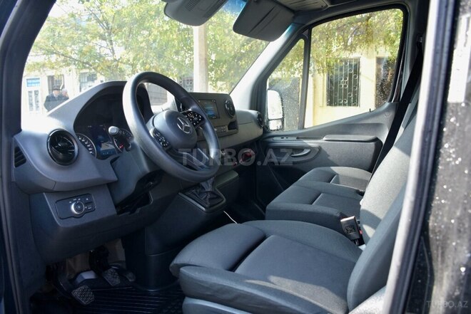 Mercedes Sprinter 318-5