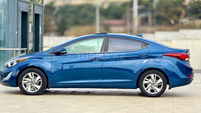 Hyundai Elantra 2015, 209,215 km - 1.8 л - Bakı