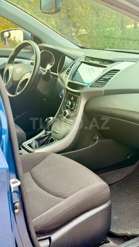 Hyundai Elantra 2015, 209,215 km - 1.8 л - Bakı