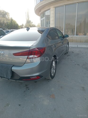 Hyundai Elantra 2018, 193,121 km - 2.0 l - Şabran