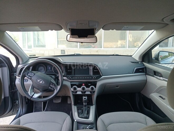 Hyundai Elantra 2018, 193,121 km - 2.0 l - Şabran