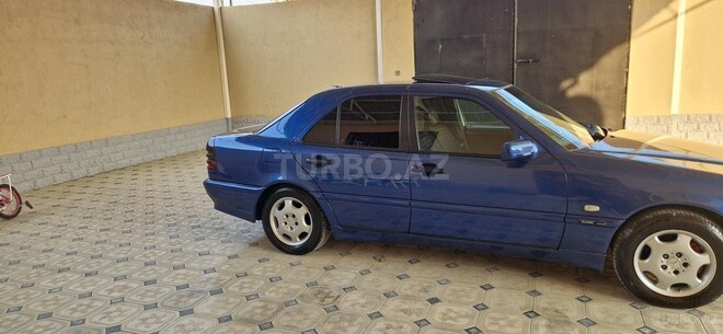 Mercedes C 180 2000, 350,000 km - 1.8 л - Ağdaş