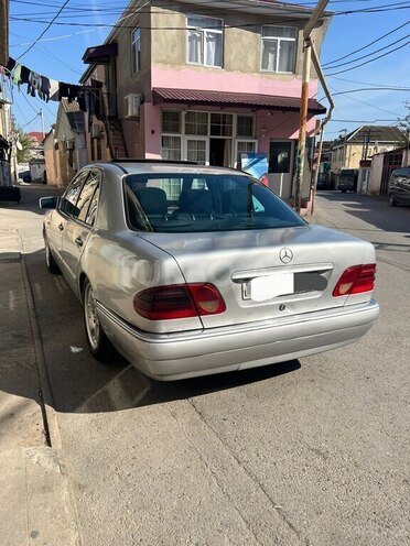 Mercedes E 290 1999, 217,500 km - 2.9 l - Bakı