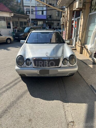 Mercedes E 290 1999, 217,500 km - 2.9 l - Bakı
