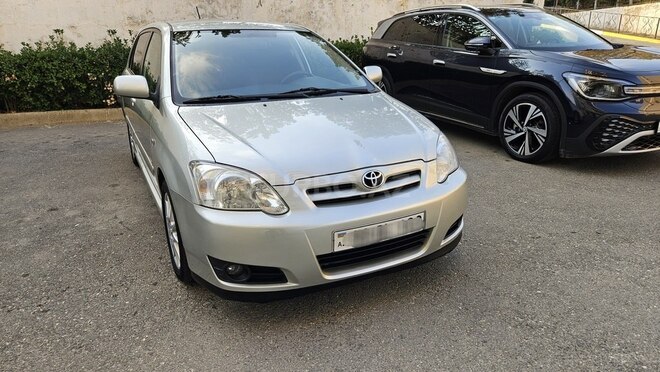 Toyota Corolla 2006, 235,000 km - 1.4 l - Bakı
