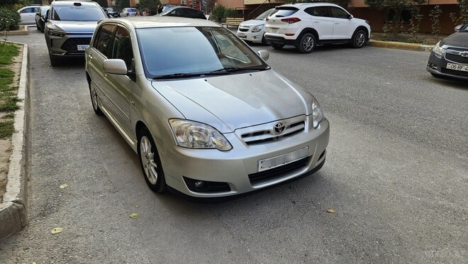 Toyota Corolla 2006, 235,000 km - 1.4 l - Bakı