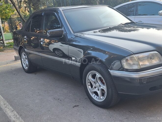 Mercedes C 200 1995, 452,000 km - 2.0 л - Bakı