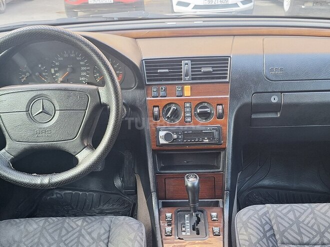 Mercedes C 200 1995, 452,000 km - 2.0 л - Bakı