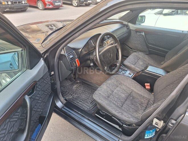 Mercedes C 200 1995, 452,000 km - 2.0 л - Bakı