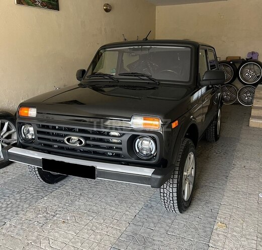 LADA (VAZ) Niva 2025, 10,700 km - 1.7 л - Bakı