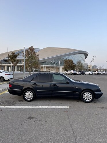Mercedes E 240 1998, 377,000 km - 2.4 l - Bakı