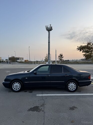 Mercedes E 240 1998, 377,000 km - 2.4 l - Bakı