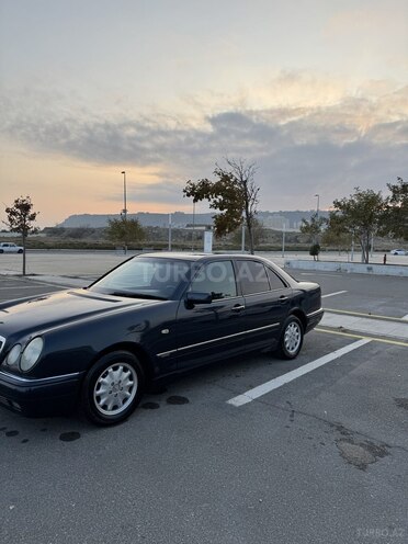 Mercedes E 240 1998, 377,000 km - 2.4 l - Bakı